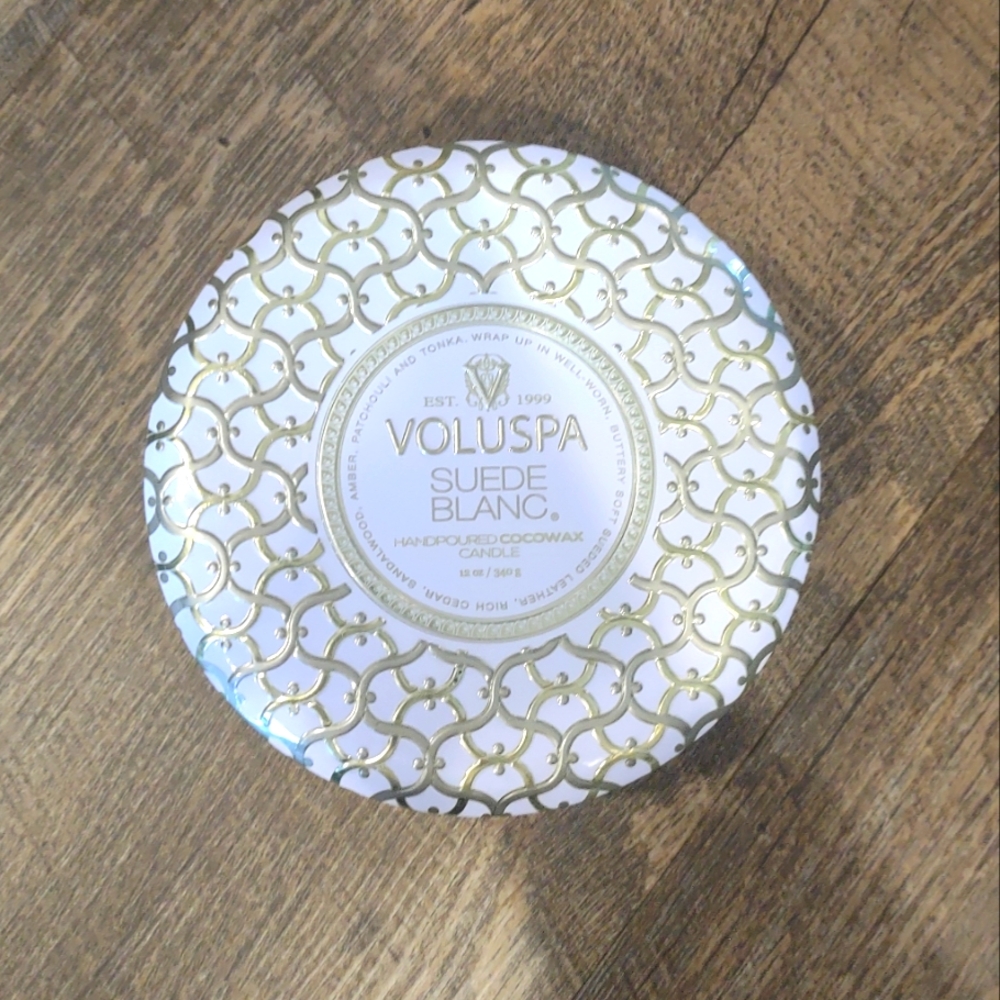 Voluspa suede blanc scented tin candle, 12oz